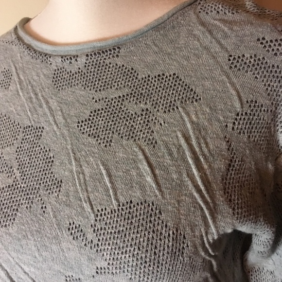 Vera Wang simply vera extra small light green top - Picture 3 of 8